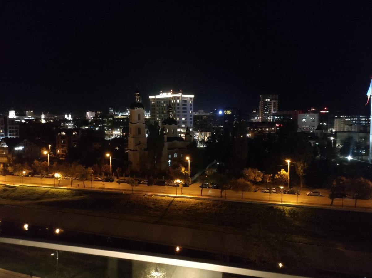 Sky City Panoramic 이아시 외부 사진